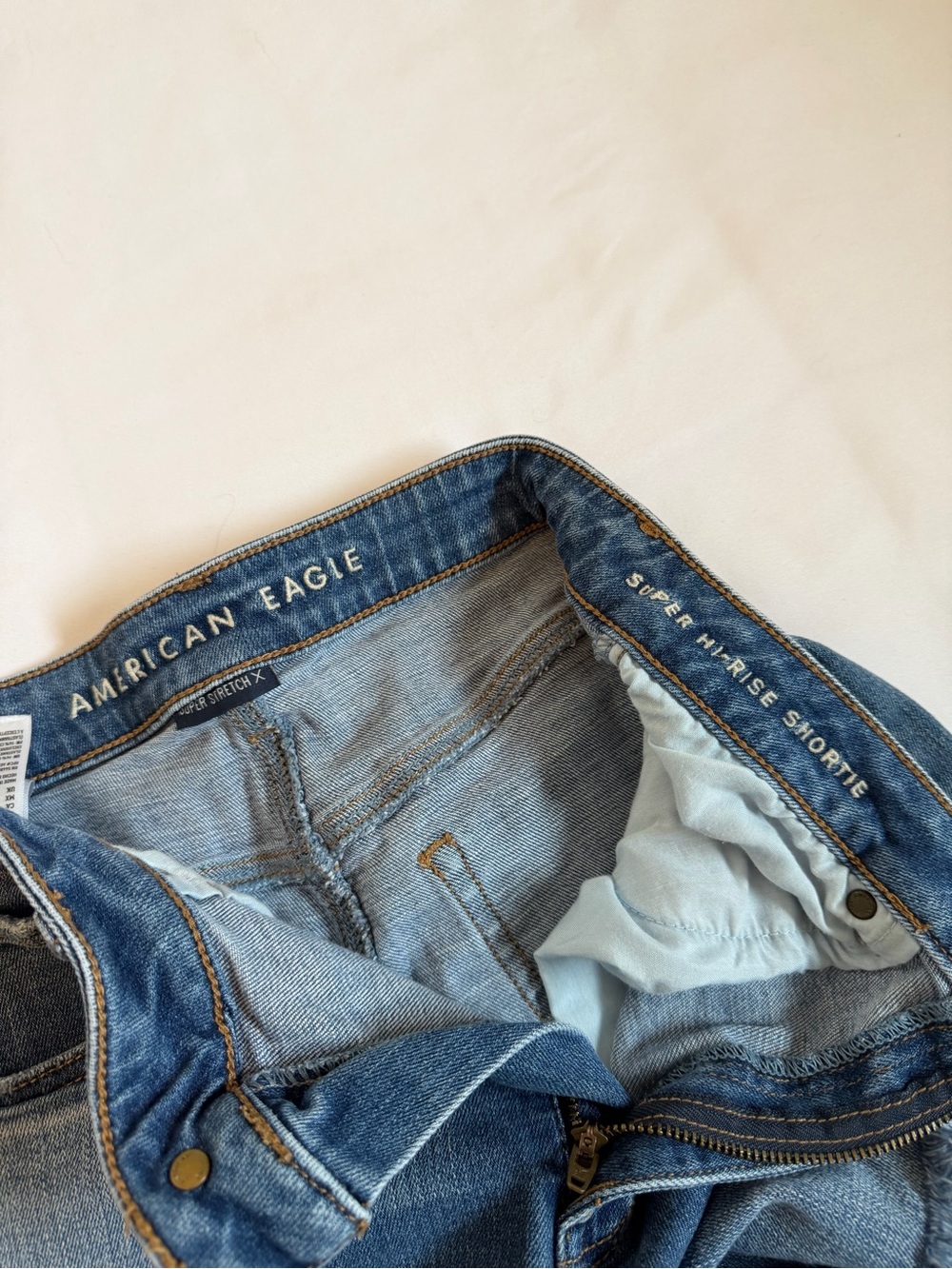 American Eagle Super Hi-Rise Shortie - Picture 3 of 5